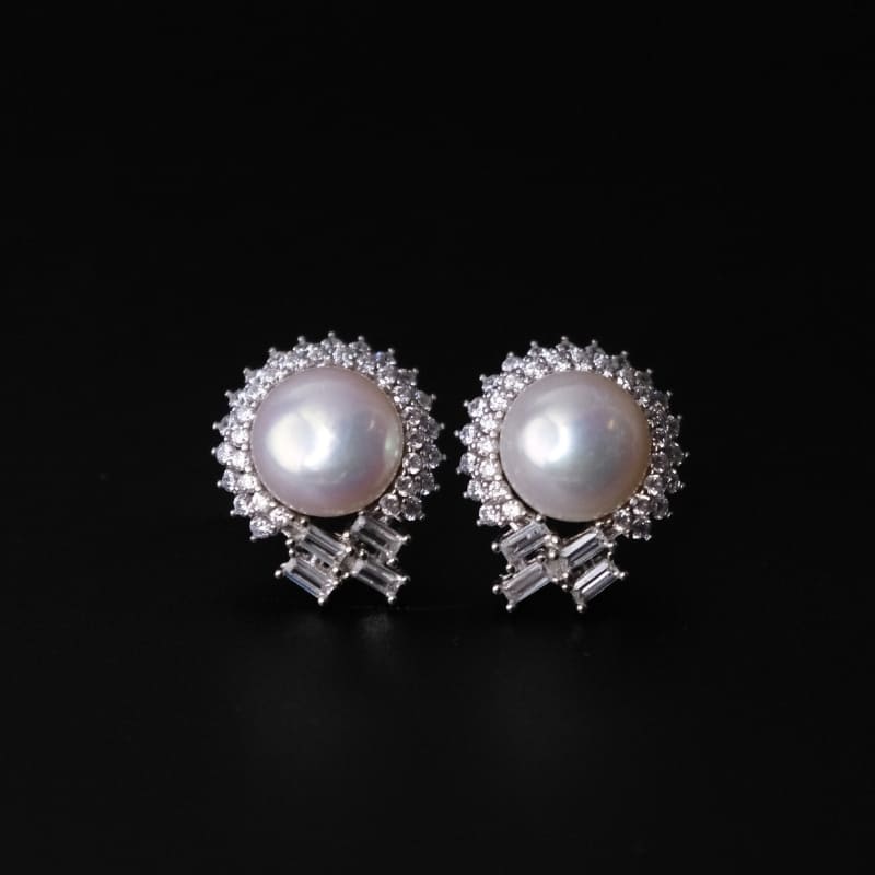 tom-suvdan-eemeg том сувдтай шигтэгдэг сувдан ээмэг