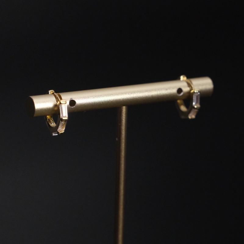 omi-ear-129 Жижиг Цагаан Шигтгээтэй Ээмэг (Цагирган) - Image 2