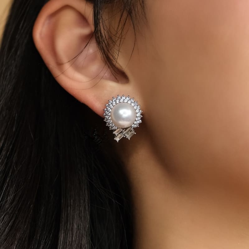 45omi-suvdan-eemeg-model Éclat - Том Цагаан Сувдан Ээмэг - Image 2