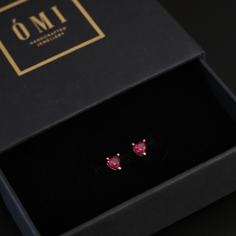 OM-EAR-487 Ruby Heart - Зүрхэн Шигтэгдэг 18К Алтны Бүрмэл Ээмэг - Image 1