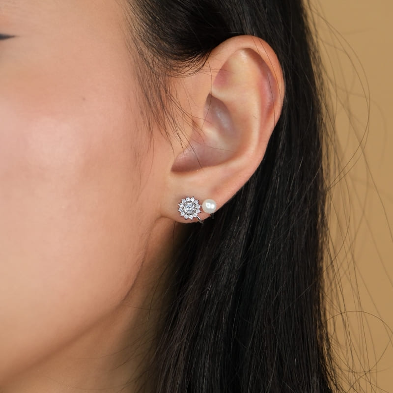 53omi-suvdan-eemeg-model Lovely - Жижиг Сувдан Ээмэг - Image 2