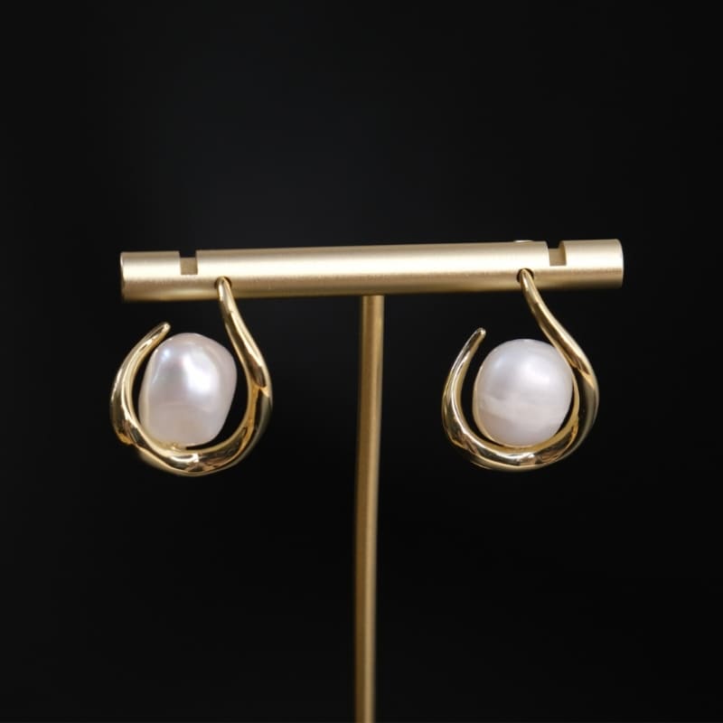 big-pearl-golden Golden - Том Сувдтай Шаргал Ээмэг - Image 1